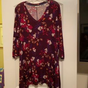 LOGO top.  Rayon/ spandex. 2X